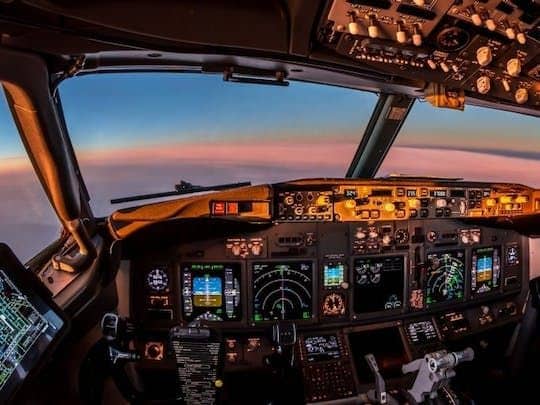 30-minute flight in Boeing B747 flight simulator Cologne
