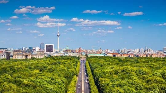 Berlin walking tour to the top 10 sightseeing attractions