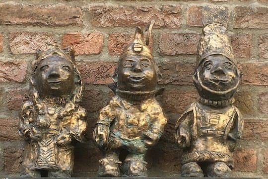 กิจกรรมการล่าสมบัติในเมืองแบบเป็นมิตรกับเด็กเกี่ยวกับประวัติศาสตร์ของเทศกาลคาร์นิวัลโคโลญจน์