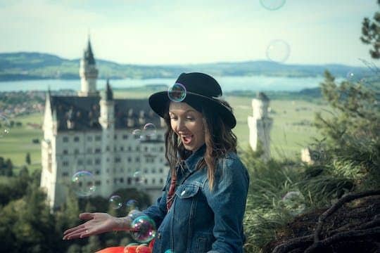 Instagram photo experience in Neuschwanstein castle