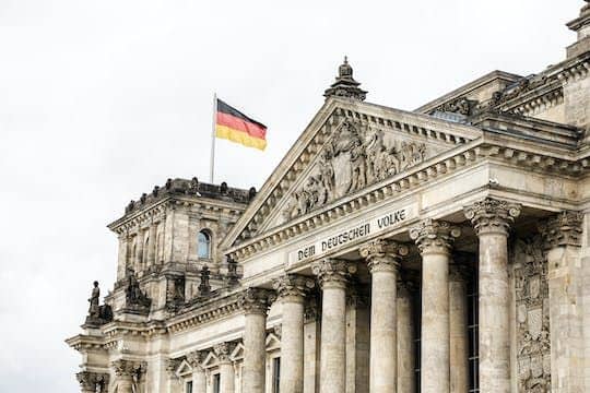 Kickstart private and personalized walking tour of Berlin