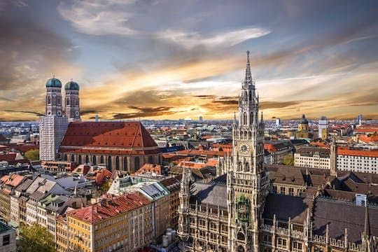 Munich old town and English Gardens private walking tour