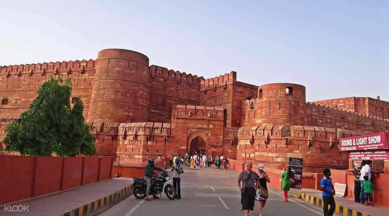 Agra, Mathura, and Vrindavan Day Tour from Delhi via Luxury Bus2