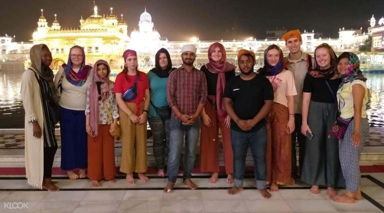 Amritsar Golden Temple Night Ceremony Tour1