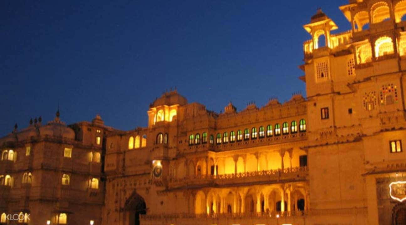 City Palace Museum Sound and Light Show in Udaipur1
