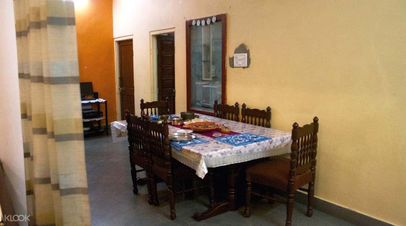 Cook And Dine With A Local Homechef2