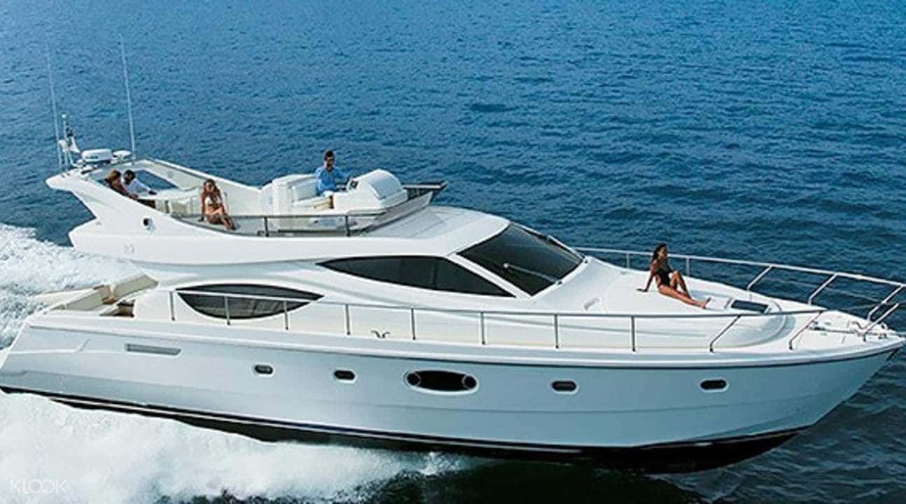 Luxury Yacht Charter Experience2