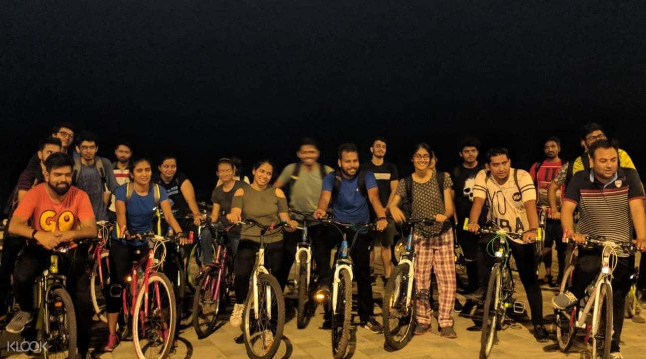 Midnight Cycling Adventure in Mumbai1