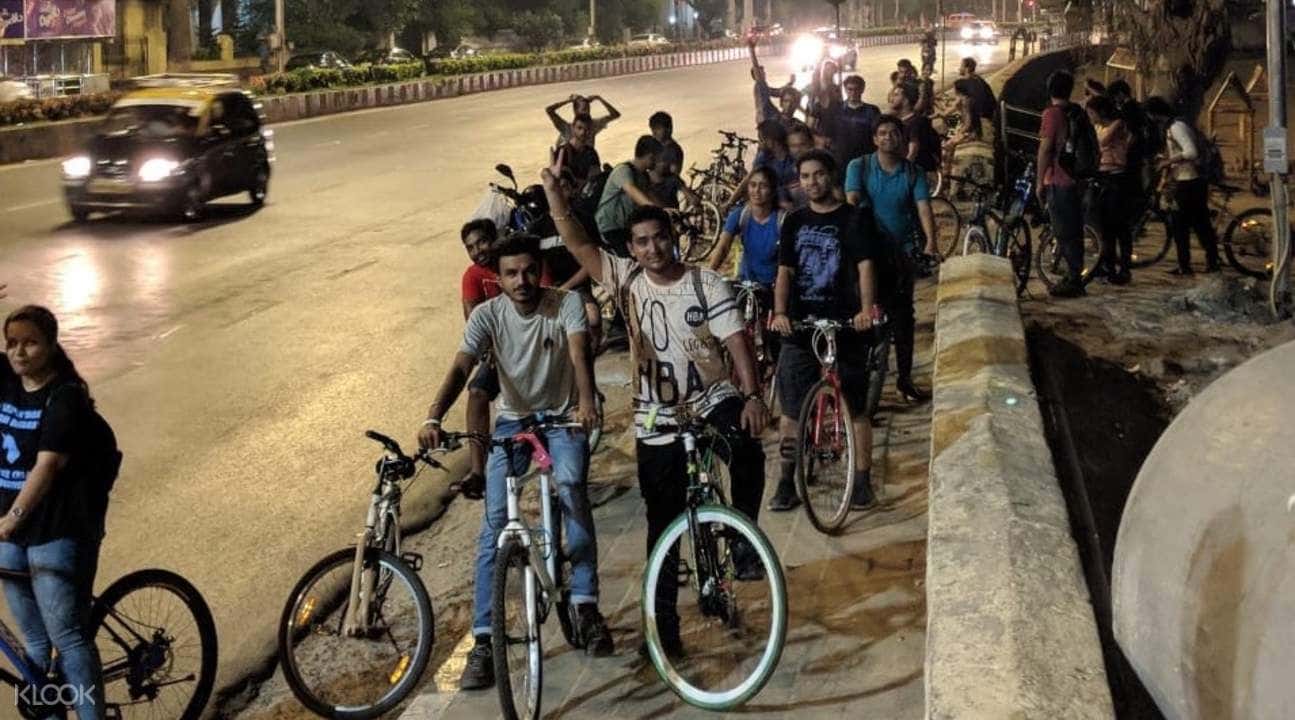 Midnight Cycling Adventure in Mumbai2