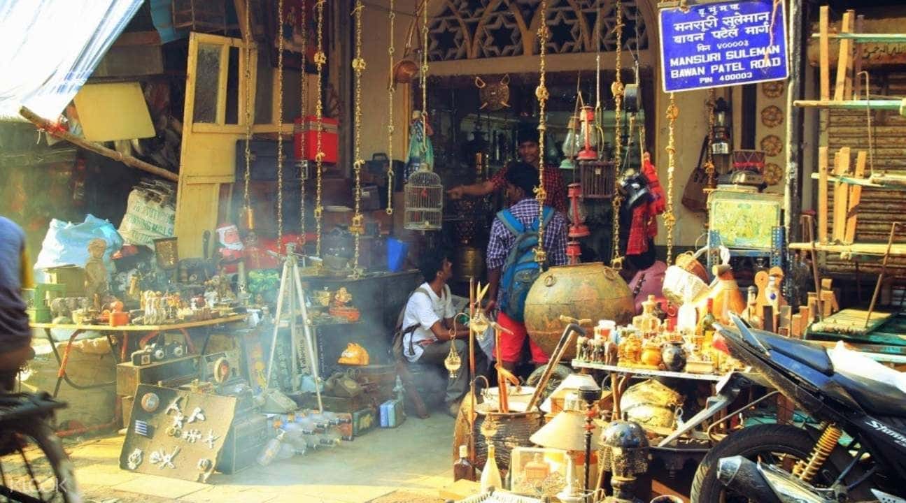 Mumbai Chor Bazaar Walking Tour2