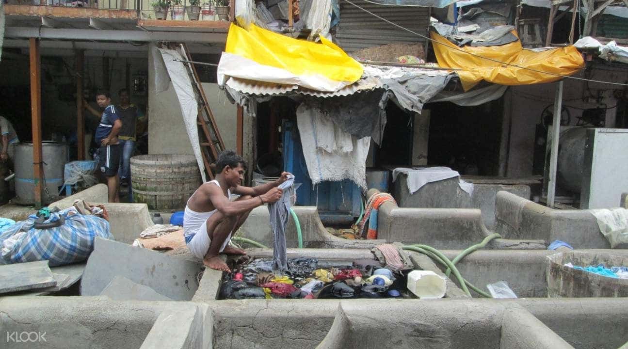 Mumbai Dabbawala and Dhobi Ghat Half Day Tour3