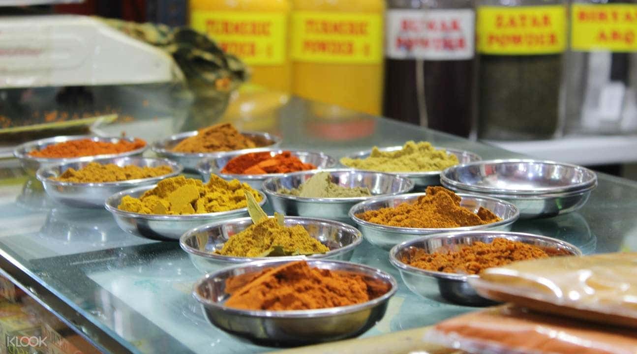 Mumbai Local Foods & Spice Bazaar Day Tour2