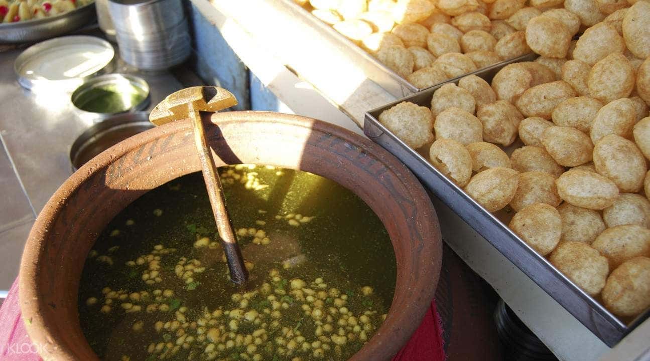 Mumbai Local Foods & Spice Bazaar Day Tour1
