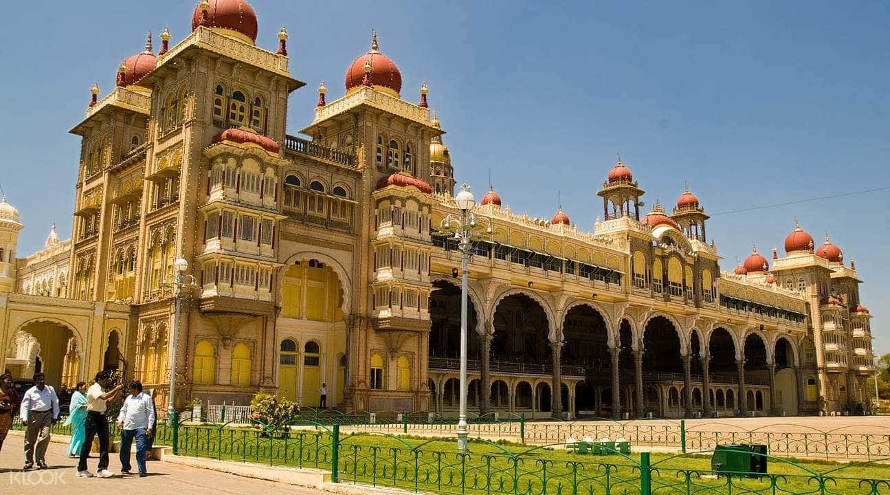 Private City Transfers between Bangalore and Mysore or Chennai3