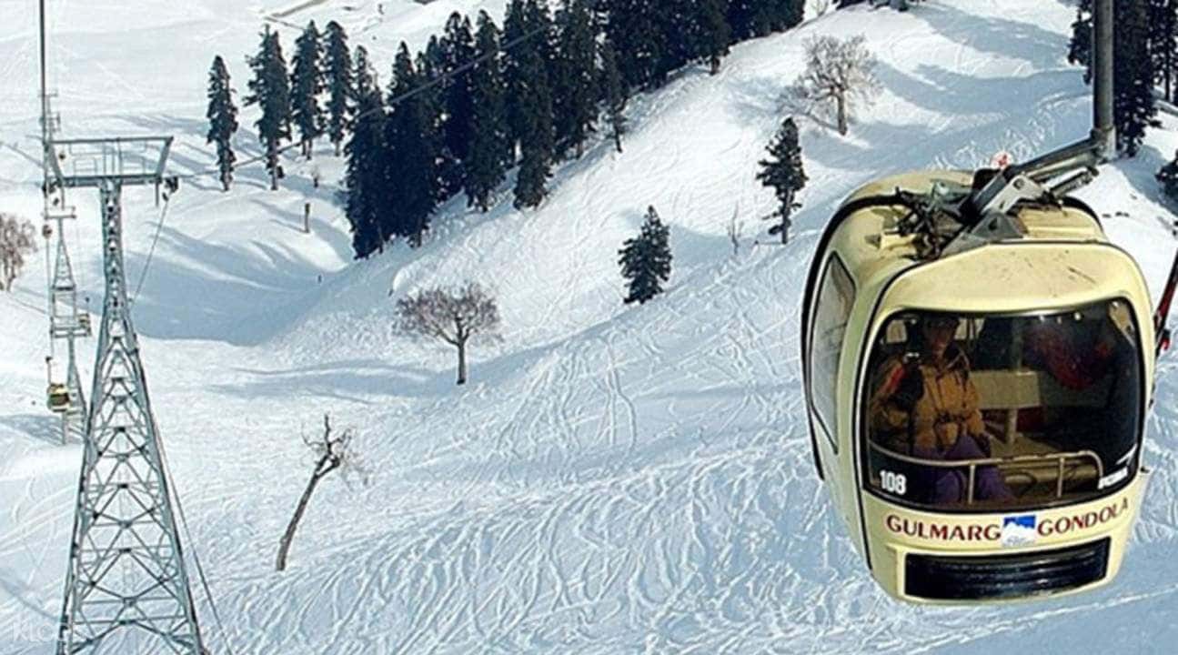 Private Gulmarg Day Tour from Srinagar3