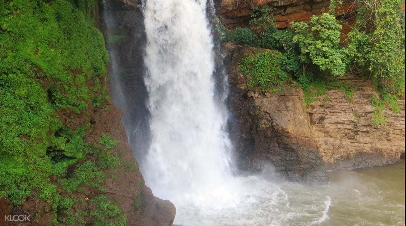 Sanquelim Harvalem Waterfalls and Rudreshwar Temple Private Day Tour1
