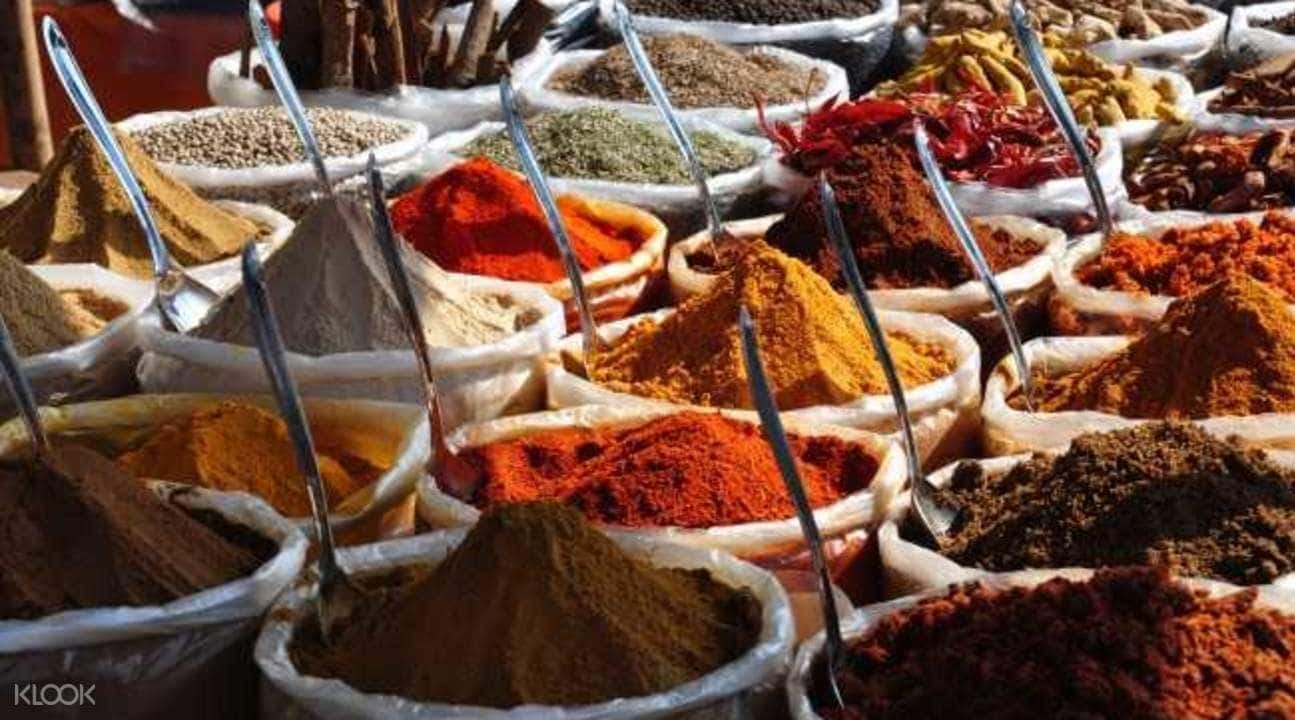 Street Shopping Walking Tour in Kolkata3