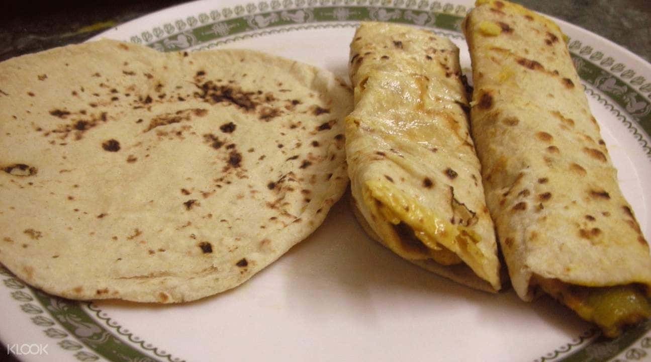 Traditional Bengali Food Experience in Kolkata4