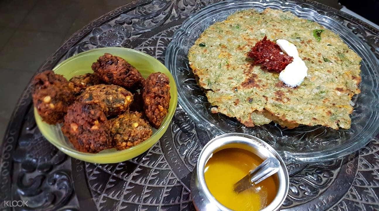Traditional South Indian Home Dining Experience1