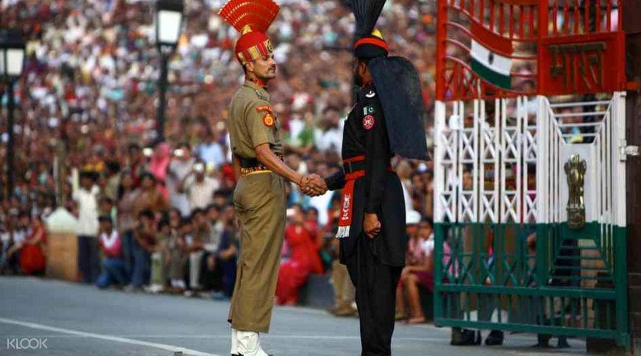 Wagah Beating Retreat Border Ceremony (with Dinner) in Amritsar1