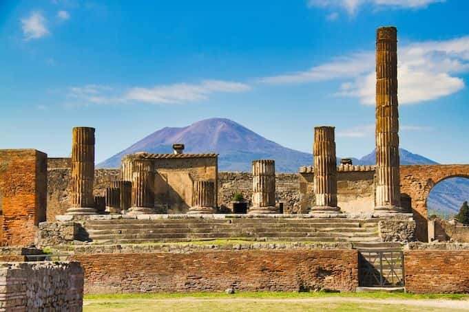 Pompeii, Sorrento and Positano group tour1