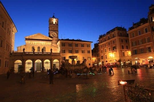 Small-group guided tour of the underground world of Trastevere