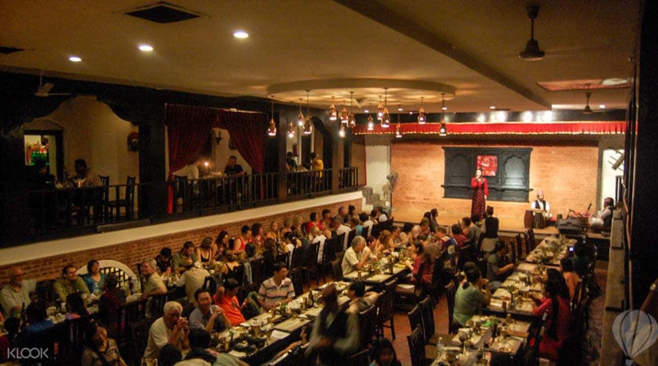 Cultural Dinner Show2