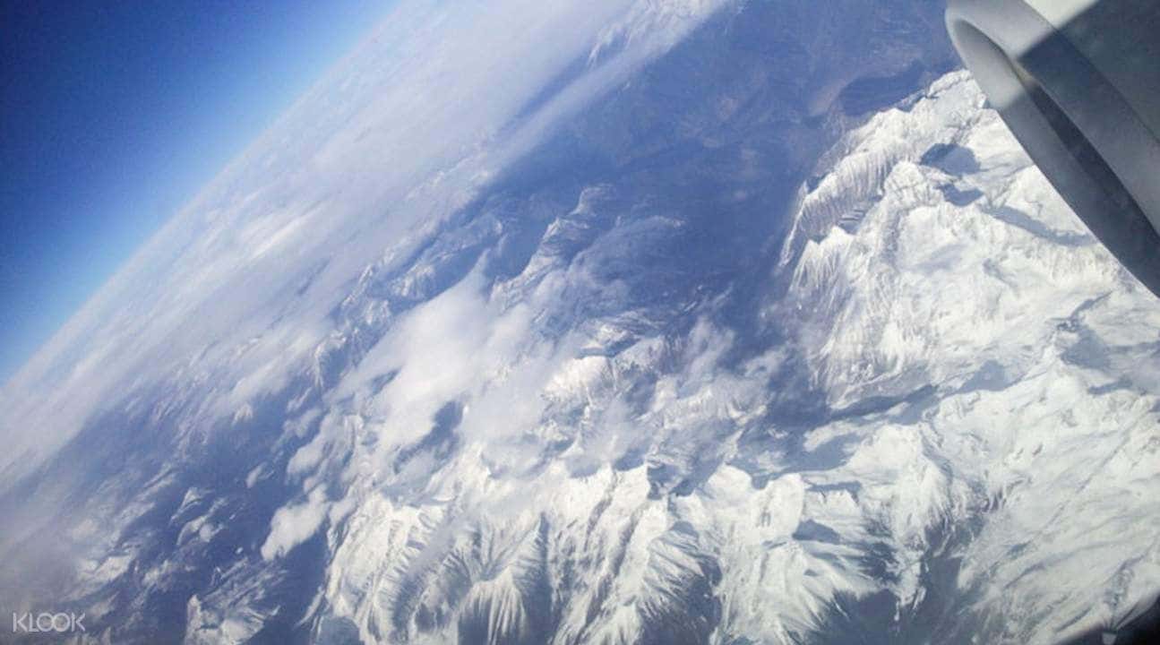 Everest Mountain Flight2