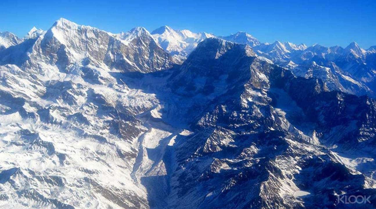 Everest Mountain Flight1