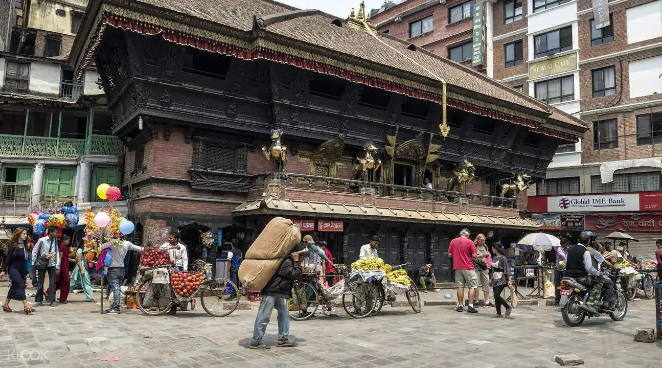 Kathmandu Bazaar Walking Tour4