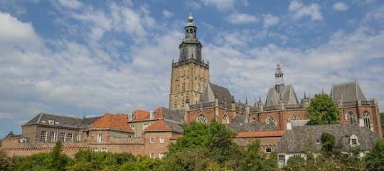 Self guided tour with interactive city game of Apeldoorn