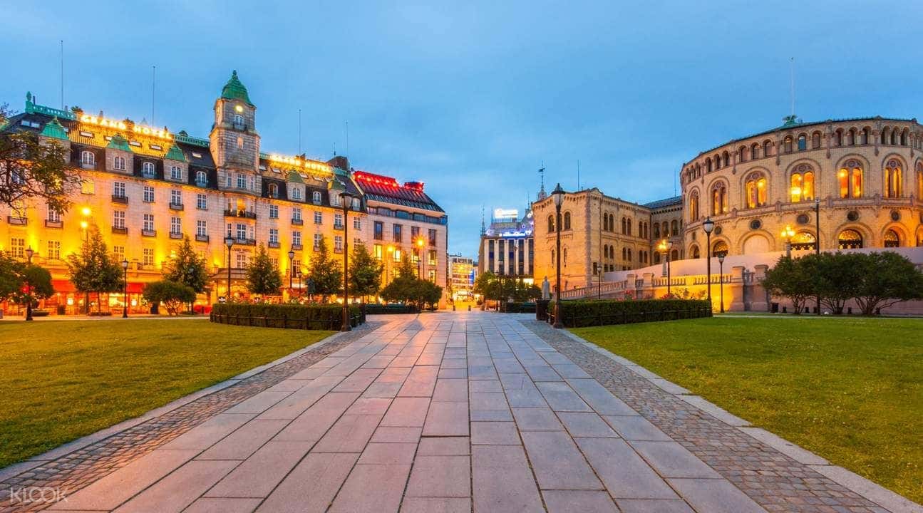 Essential Oslo Private Walking Tour2