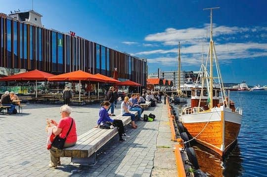 Private Bergen City sightseeing with guide