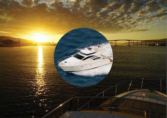 Private midnight sun tour in Tromsø in a luxury yacht