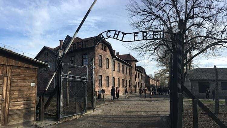 Auschwitz-Birkenau guided tour from Wroclaw2