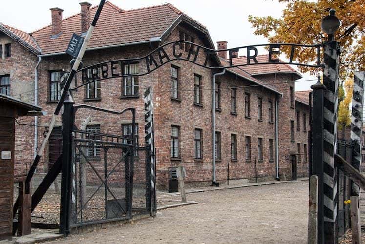 Auschwitz-Birkenau skip-the-line entrance ticket and official guided tour2