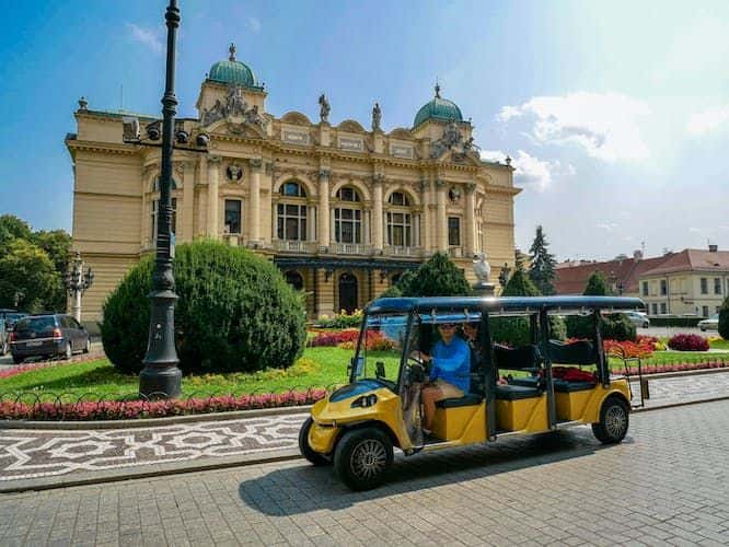 Krakow city tour by electric car and optional Schindler's Factory3