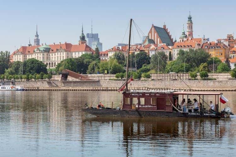 Sightseeing cruise along the River Vistula in Warsaw4