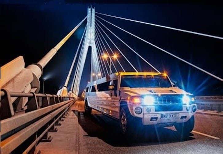 Warsaw nightlife tour by private limo1