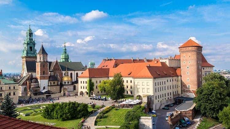 Wawel Castle, Cathedral and Rynek Underground guided tour with lunch1