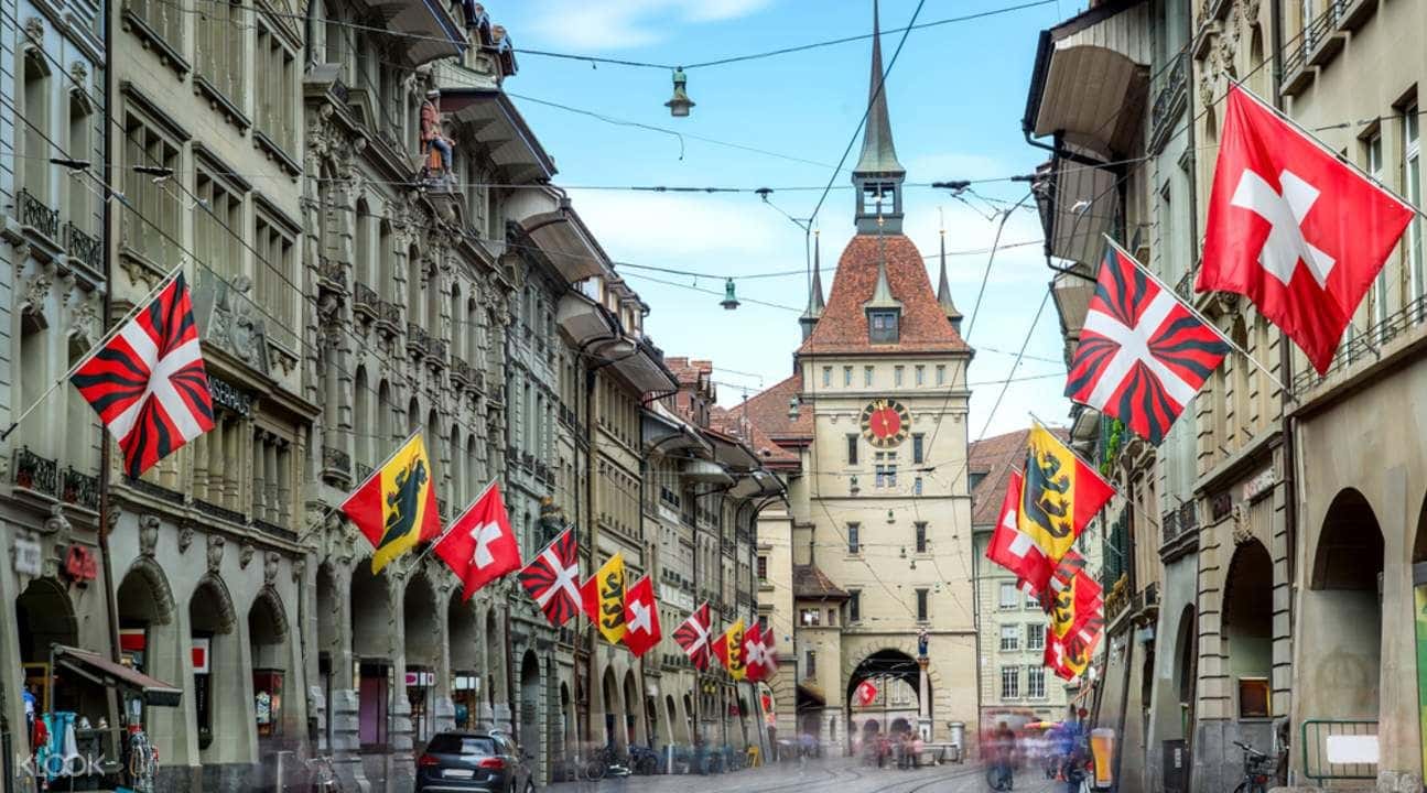 Day Trip to Bern with Biscuits and Cheese Tasting from Lucerne2