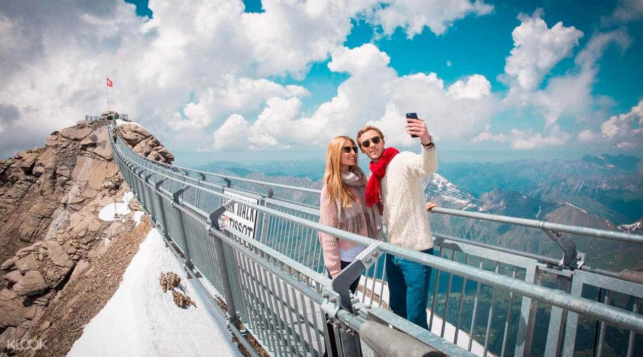 Glacier 3000 and Montreux Day Tour from Geneva4