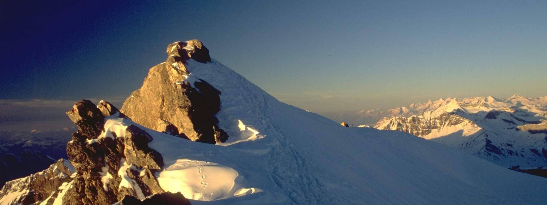 Glacier 3000 and Montreux Day Tour from Lausanne