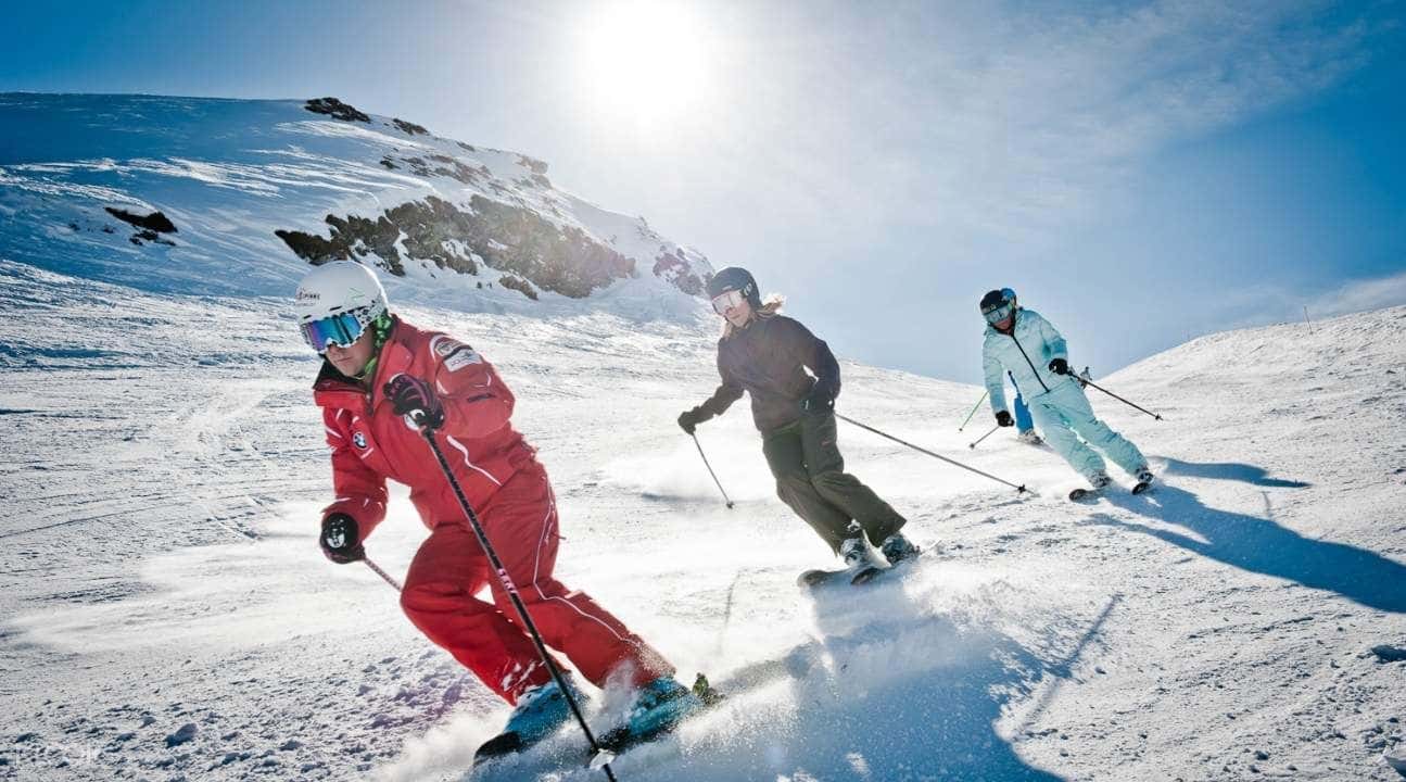 Grindelwald Beginner Ski Package from Interlaken3