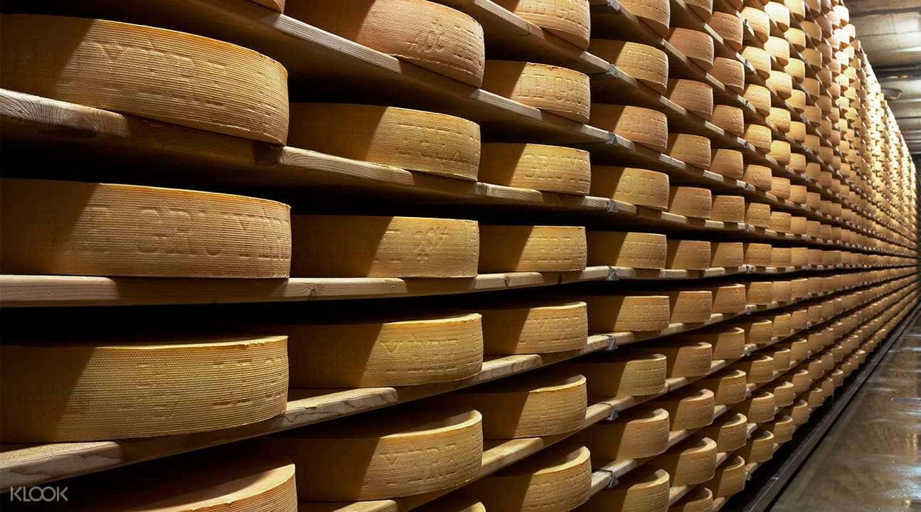 Gruyeres Day Tour with Golden Pass Train Ticket from Lausanne2