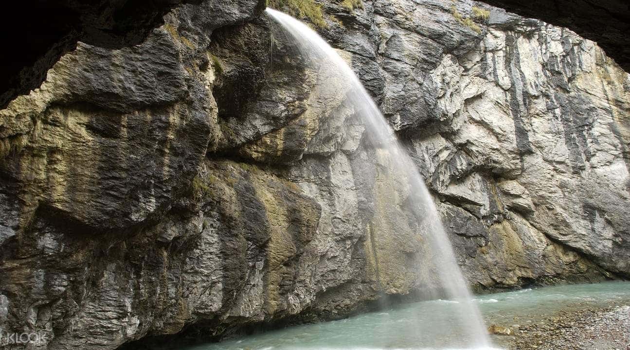 Into the Alps - Swiss Mountain Passes Day Tour from Lucerne2