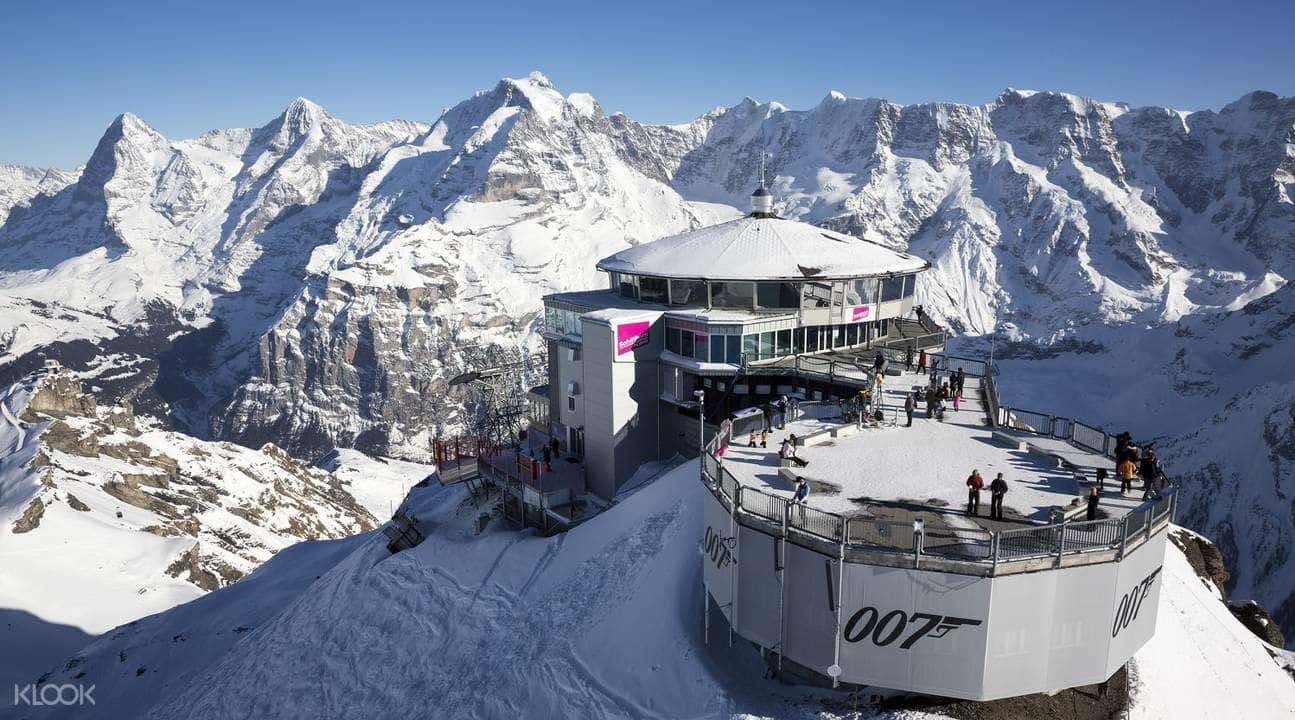 Schilthorn Round Trip Cable Car Ticket from Stechelberg4