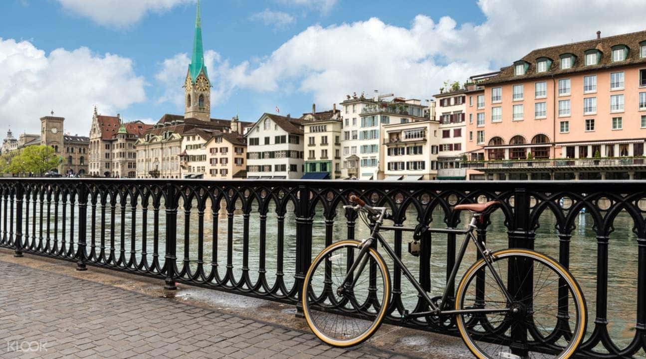 The Best of Zurich City Half Day Tour3