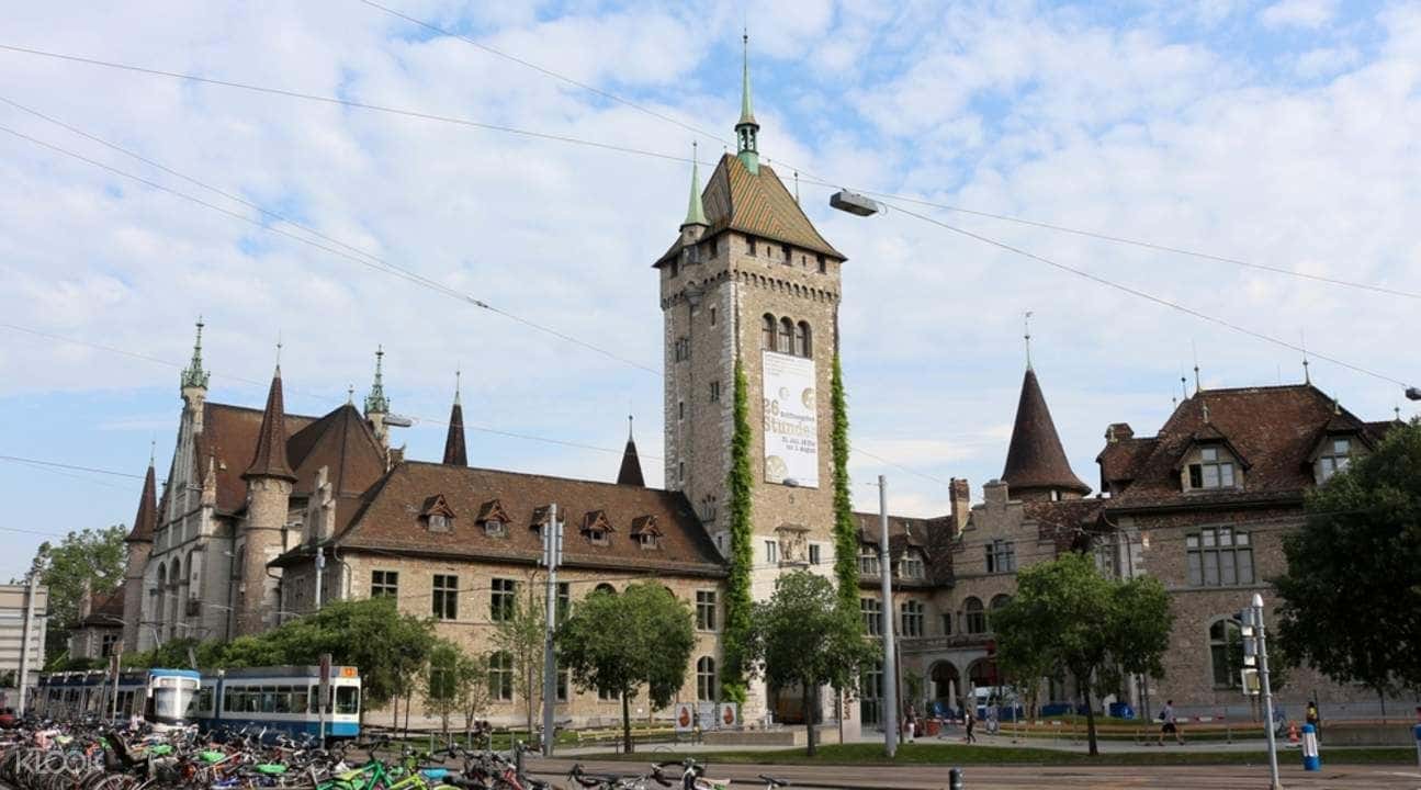 The Best of Zurich City Half Day Tour4