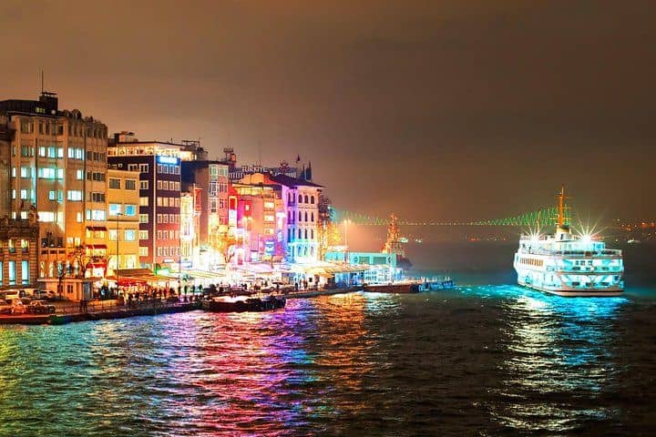 All Inclusive Bosphorus Dinner Cruise with Turkish Night Show from Istanbul